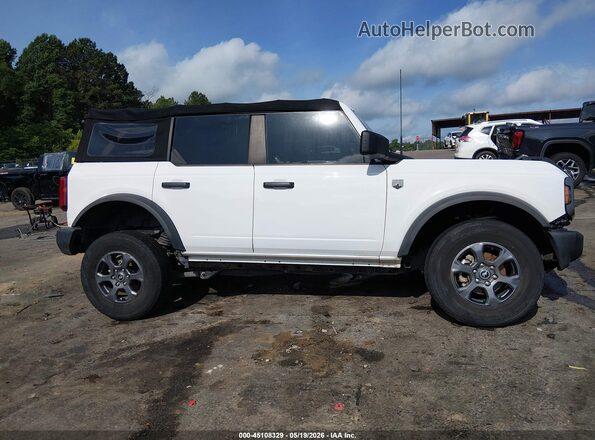 1FMDE5BHXPLB01473 2023 FORD BRONCO Белый Вид щитка приборов