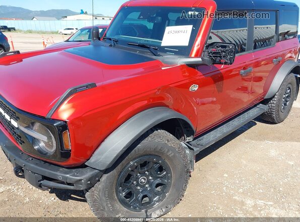 1FMEE2BP3RLA88739 2024 FORD BRONCO Red Widok z przodu