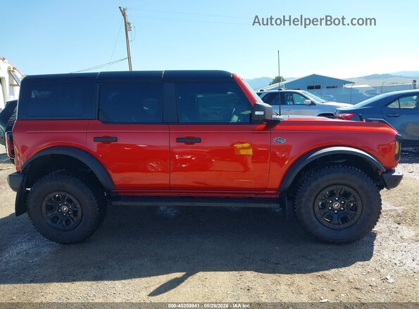 1FMEE2BP3RLA88739 2024 FORD BRONCO Red Widok wnętrza 360 stopni