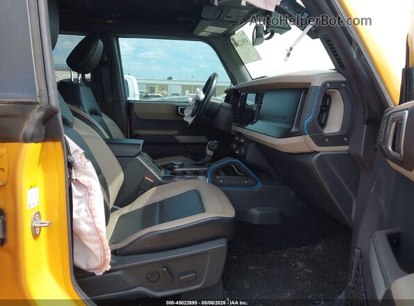 1FMEE5DP6MLA99810 2021 FORD BRONCO Yellow Սալոնի դիմացի տեսք