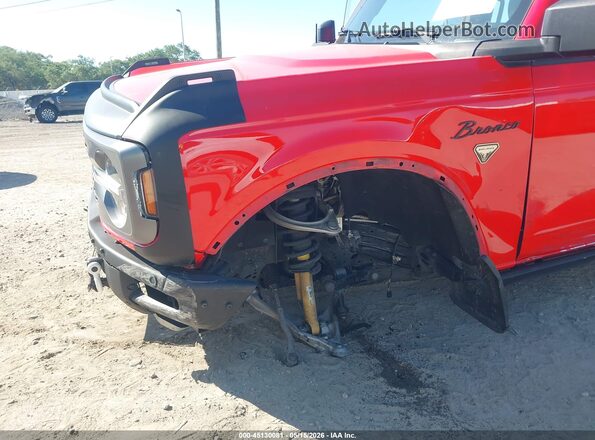 1FMEE5DP7MLA70252 2021 FORD BRONCO Красный Вид спереди
