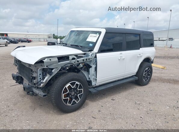 1FMEE5DP8PLB68677 2023 FORD BRONCO Белый Передняя левая четверть