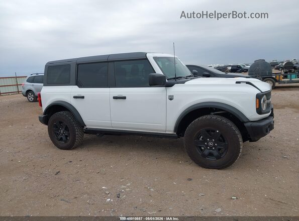 1FMEE7BH2SLB09852 2025 FORD BRONCO White Սալոնի 360 աստիճան տեսք
