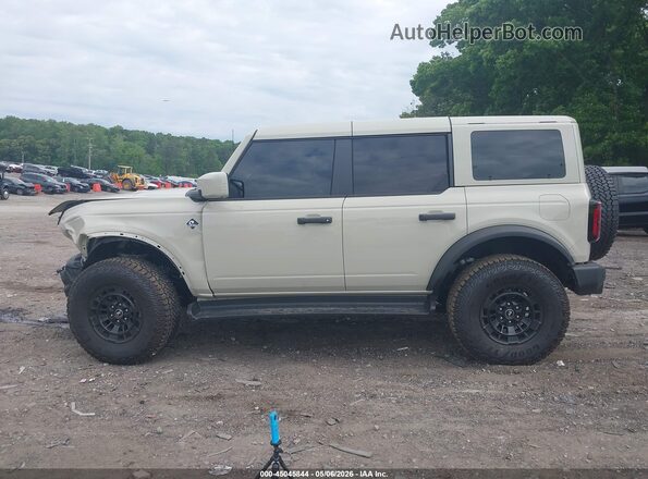 1FMEE8BP5TLA79082 2026 FORD BRONCO Cream 