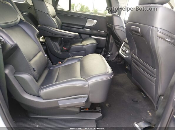 1FMJK1M89SEA22181 2025 FORD EXPEDITION White Widok naklejki z numerem VIN
