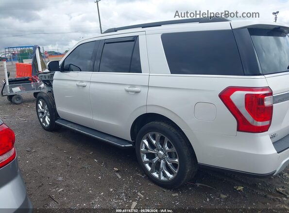 1FMJU1HT8KEA79562 2019 FORD EXPEDITION White 360 interior view