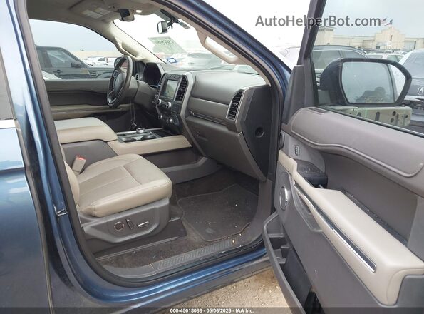 1FMJU1HTXJEA33925 2018 FORD EXPEDITION Blue Front interior view