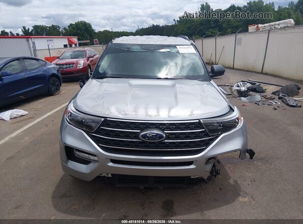 1FMSK7DH3PGA05153 2023 FORD EXPLORER Silver Vista interior trasera