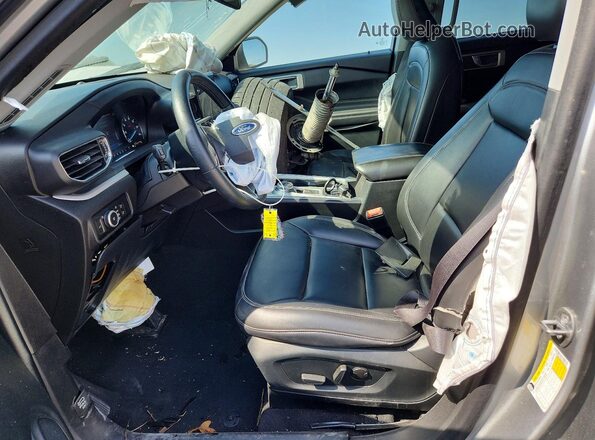 1FMSK7DH6RGA04761 2024 FORD EXPLORER Silver Widok wnętrza z przodu
