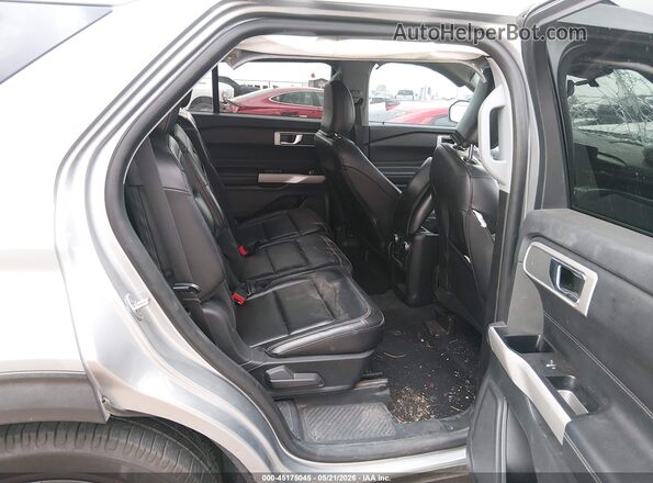 1FMSK7DH7MGC15587 2021 FORD EXPLORER Silver VIN կոդի պիտակի տեսք