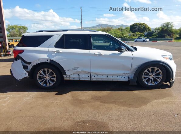 1FMSK7FH4NGA31805 2022 FORD EXPLORER White Vista del cuadro de instrumentos