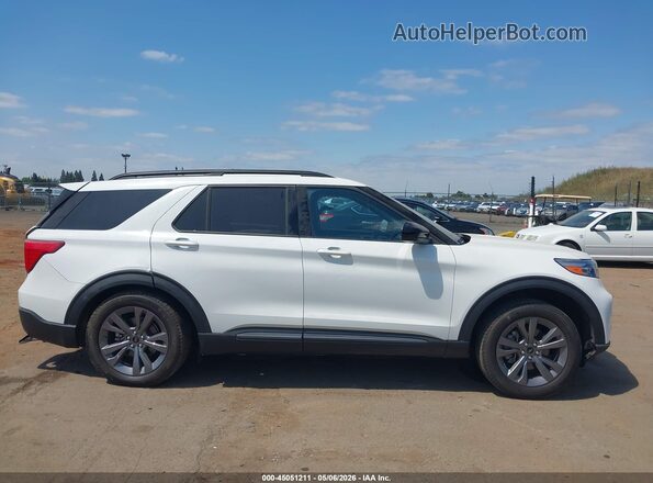 1FMSK8DH0NGC34411 2022 FORD FORD EXPLORER White Vista interior trasera