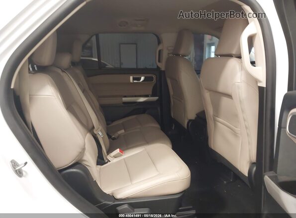 1FMSK8DH0RGA24994 2024 FORD EXPLORER White Vista de la etiqueta del VIN