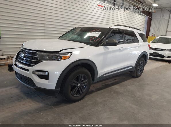 1FMSK8DH0RGA24994 2024 FORD EXPLORER White Vista tres cuartos delantera izquierda