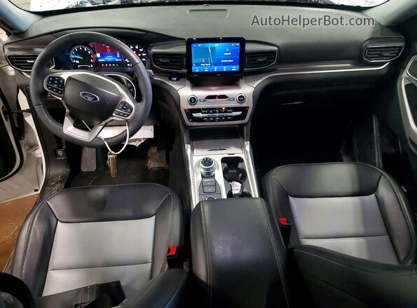 1FMSK8DH1RGA15589 2024 FORD EXPLORER White წინა პანელის ხედი