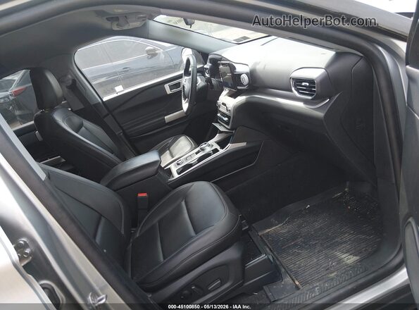 1FMSK8DH2PGA14822 2023 FORD EXPLORER Silver Front interior view