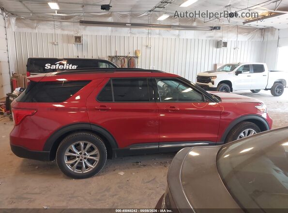 1FMSK8DH5MGA29696 2021 FORD FORD EXPLORER Красный Вид задней части салона