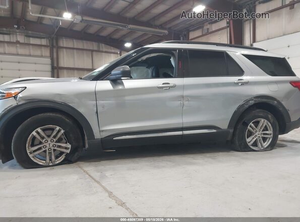 1FMSK8DH7NGC03477 2022 FORD EXPLORER Silver Вид спереду