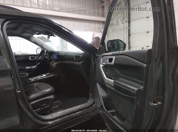 1FMSK8DHXNGA78667 2022 FORD EXPLORER Gray Vista interior delantera