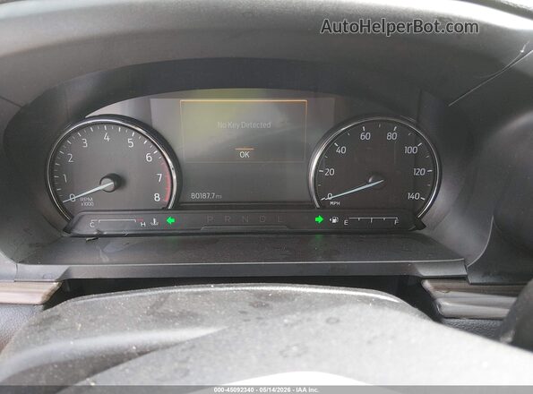 1FMSK8FH4NGA51168 2022 FORD EXPLORER Silver Widok tylnych siedzeń