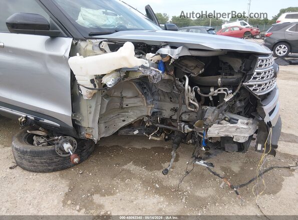 1FMSK8FH4NGA51168 2022 FORD EXPLORER Silver Widok z przodu