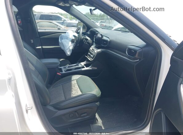 1FMSK8JH3NGA62248 2022 FORD FORD EXPLORER White Vista interior delantera