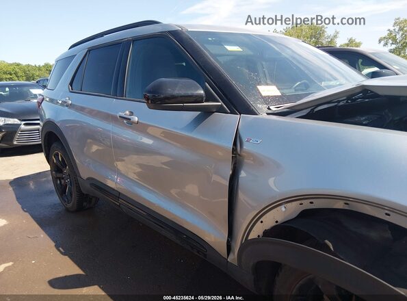 1FMSK8KH5RGA66290 2024 FORD EXPLORER Silver Widok wnętrza z tyłu