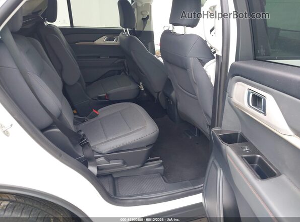 1FMUK7DH2TGA09990 2026 FORD EXPLORER White Widok naklejki z numerem VIN