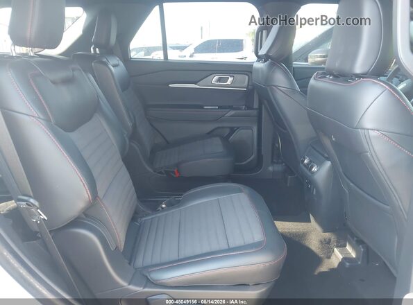 1FMUK7KH2TGA43284 2026 FORD EXPLORER White VIN կոդի պիտակի տեսք