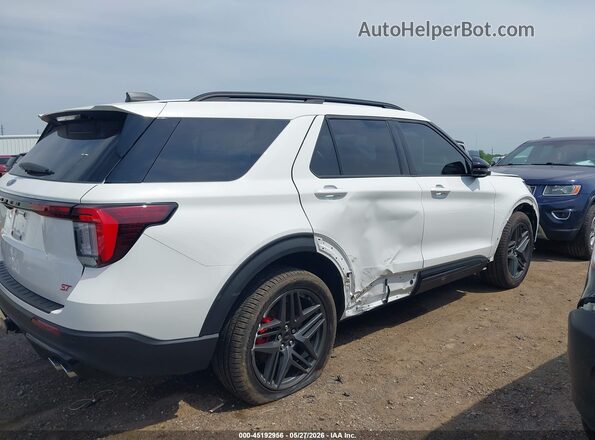 1FMWK8GCXTGA21335 2026 FORD EXPLORER White Rear interior view