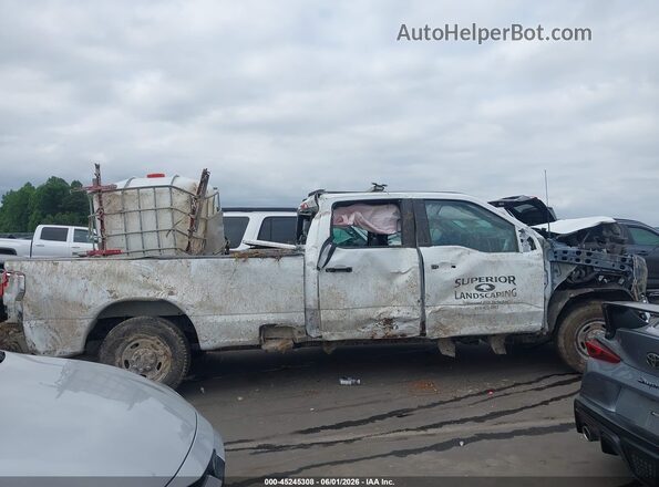 1FT7W2AA2REF47237 2024 FORD F-250 White Widok wnętrza z tyłu