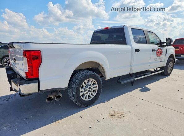 1FT7W2AT6JEB50166 2018 FORD F250 White 