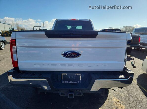 1FT7W2B62HED00227 2017 FORD F250 White Вид ззаду