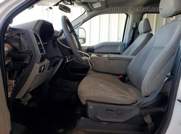 1FT7W2B62NED77367 2022 FORD F250 White წინა სალონის ხედი