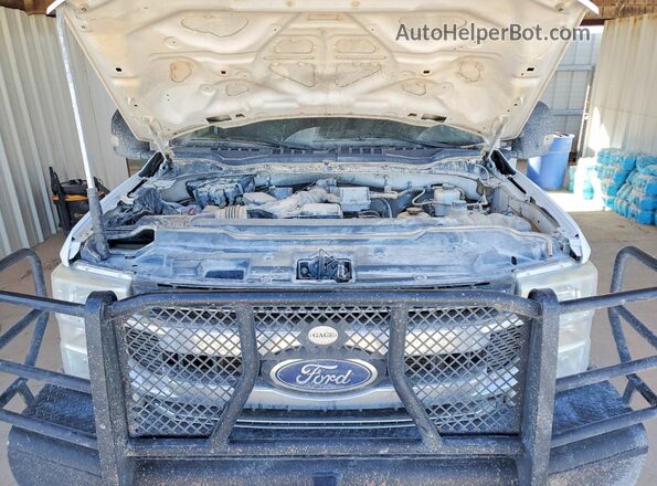 1FT7W2B62NED77367 2022 FORD F250 White უკანა სალონის ხედი