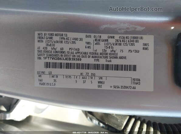 1FT7W2B63JEB39389 2018 FORD F-250 Gray ძრავის განყოფილების ხედი