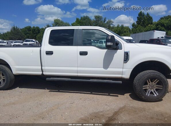1FT7W2B64KED13679 2019 FORD F-250 White Սալոնի հետևի տեսք