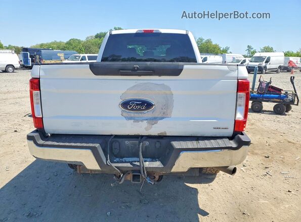 1FT7W2B66JEB12882 2018 FORD F250 White Հետևի տեսք