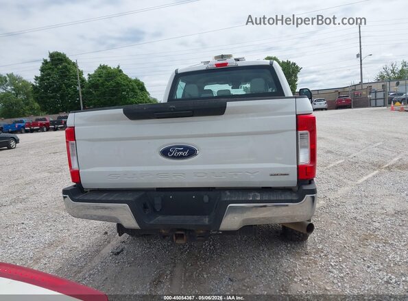 1FT7W2B68HEE06357 2017 FORD F-250 White 