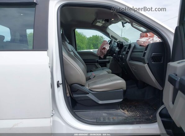 1FT7W2B68HEE06357 2017 FORD F-250 White წინა სალონის ხედი