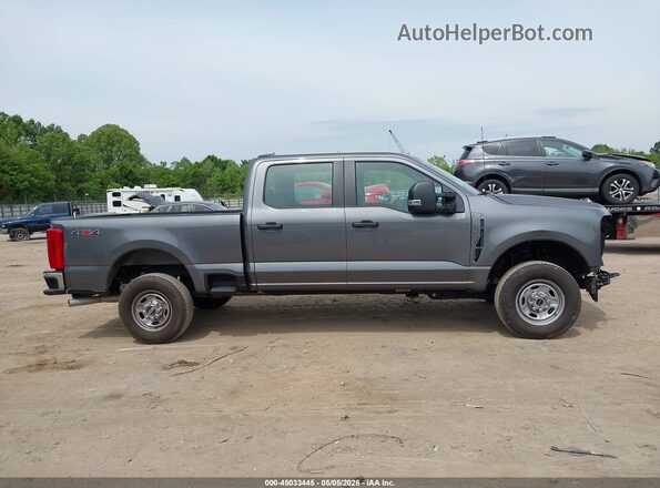 1FT7W2BA2REF65283 2024 FORD F-250 Gray Widok wnętrza z tyłu
