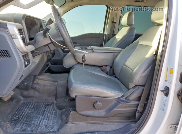 1FT7W2BA4REE55979 2024 FORD F250 White Вид салону спереду