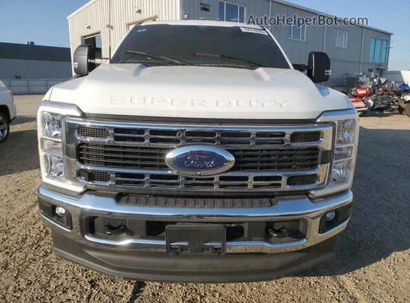 1FT7W2BA5SEC45249 2025 FORD F250 White Widok z przodu