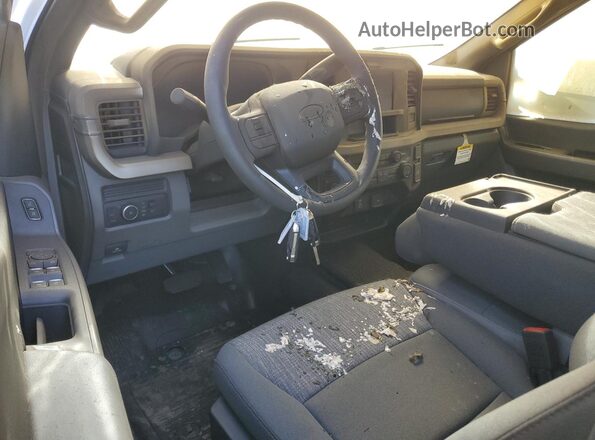 1FT7W2BA5SEC45249 2025 FORD F250 White Widok deski rozdzielczej