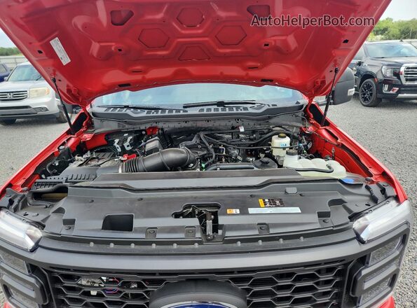 1FT7W2BAXTED01784 2026 FORD F250 Red Widok wnętrza z tyłu