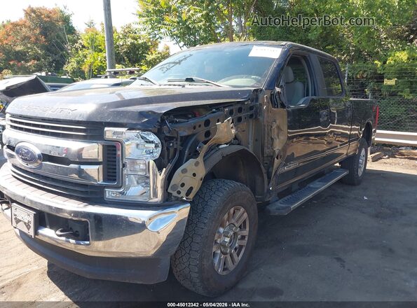 1FT7W2BT0JEB15671 2018 FORD F-250 Black Widok z przodu