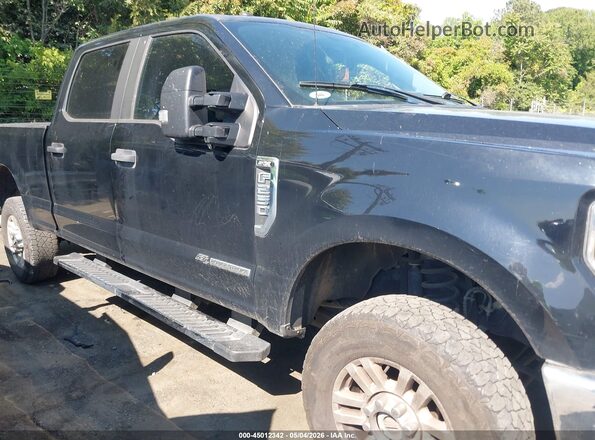 1FT7W2BT0JEB15671 2018 FORD F-250 Black Widok wnętrza z tyłu