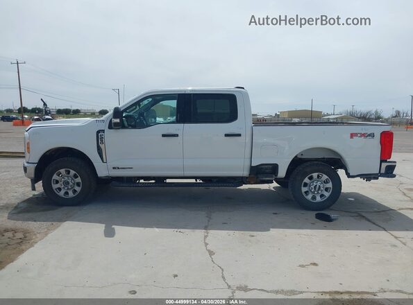 1FT7W2BT0REC72807 2024 FORD F-250 White Панорамний вид салону 360°