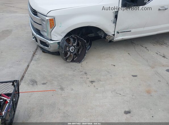 1FT7W2BT2KEE40131 2019 FORD F-250 White Դիմացի տեսք