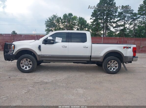 1FT7W2BT2KEG71806 2019 FORD F-250 White Widok z przodu